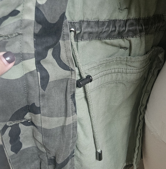 Forever 21 Camo Jacket Womens Small Green Cargo Drawstring Waist Snap Pockets - Picture 2 of 8